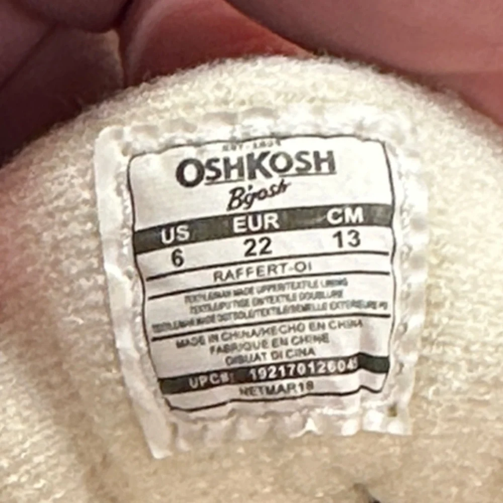 Oshkosh B’gosh Toddler Boy Lace-up Duck Boots Size 6 Used